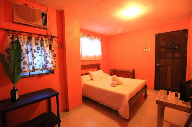 True Hotel