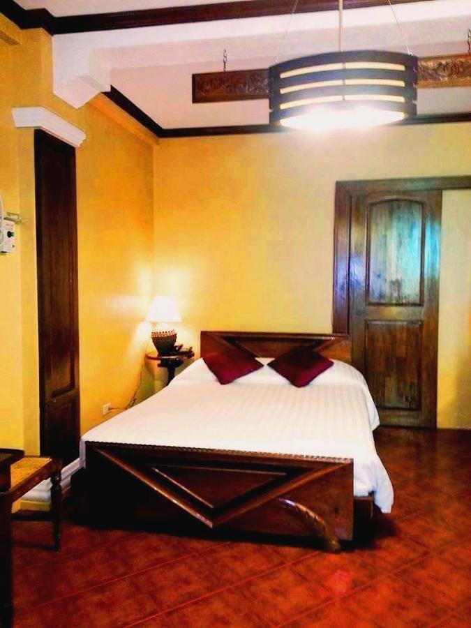 Hotel True 3*